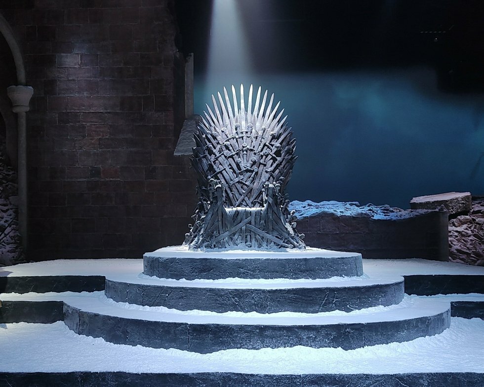 Game of Thrones-fan betaler 1,49 millioner dollars for Iron Throne-replika