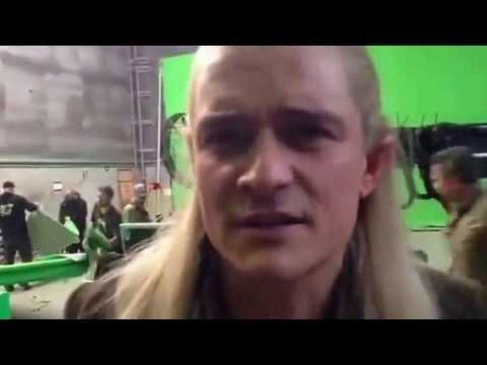 Orlando Bloom laver realtime version af "They're taking the hobbits to Isengard"