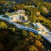 Inside Bel Air's $500 Million Mega Mansion - Verdens efter sigende største privatbolig "The One" bliver nu sat til salg