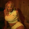 GCDS SS18 CAMPAIGN | BUMFUCK NOWHERE By Nadia Lee Cohen -Explicit Contents - Pamela Anderson optræder i NSFW reklamefilm for streetwearbrand