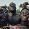 Yaw Tog, Stormzy & Kwesi Arthur - Sore (Remix) (Official Video) - Stormzy praler og dropper Game of Thrones referencer på vestafrikansk rappers remix