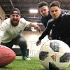 Football vs Soccer Trick Shots | Dude Perfect - Tid til trick shots: amerikansk fodbold vs rigtigt fodbold