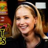 Jennifer Lawrence Sobs in Pain While Eating Spicy Wings | Hot Ones - Se  Jennifer Lawrence overleve 'Hot Ones'-challenge