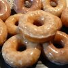 Eric Booker formåede at æde 49 glaserede donuts på blot 8 minutter! - 6 vilde æde-rekorder