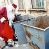 Julemanden henter gaver fra sit hemmelige lager - Only in Russia... [Galleri]
