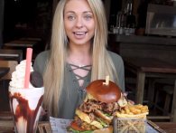 Kate Ovens inhalerer en 800 gram burger på under 10 minutter