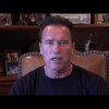 Arnold Schwarzenegger forsøger at forene Amerika med sin egen tale