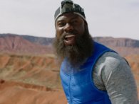 Kevin Hart har groet et langt skæg og er stjernen i Nikes nye reklame-serie