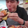 Matt Stonie inhalerer fire burgere med fire bøffer i hver - på under 3 minutter