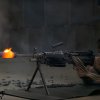 Geværekspert formår at smelte en lyddæmper ved at montere den på en fuldautomatisk M249
