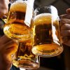 Nyt studie påstår, at folk bliver gladere af at drikke øl
