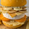 Briterne lancerer en cheeseburger lavet udelukkende af ost