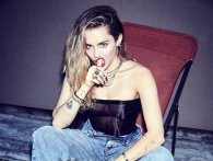 Miley Cyrus og 24 andre kunstnere annonceret til Tinderbox