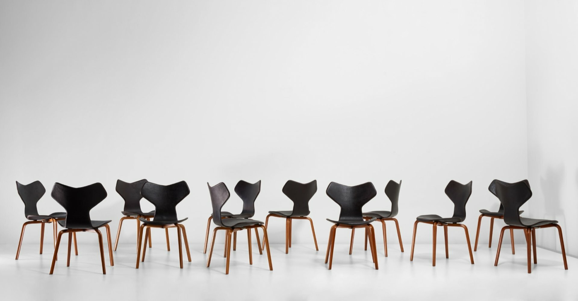 Se igennem på en ferie Overhale Dansk design: De gode gamle møbler er formuer værd på auktioner | Connery