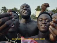Stormzy praler og dropper Game of Thrones referencer på vestafrikansk rappers remix