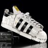 LEGO - LEGO Adidas Superstar: Nu kan du bygge legendarisk adidas sneaker i LEGO