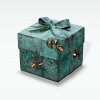 Foto: Tiffany and Co. - Daniel Arsham har lavet sit take på Tiffany & Co's klassiske gaveæske