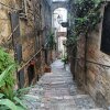 Små. snoede og gemte gader i de lokale byer. - Rejse-reportage: Kulinarisk roadtrip i Lazio-regionen i Italien