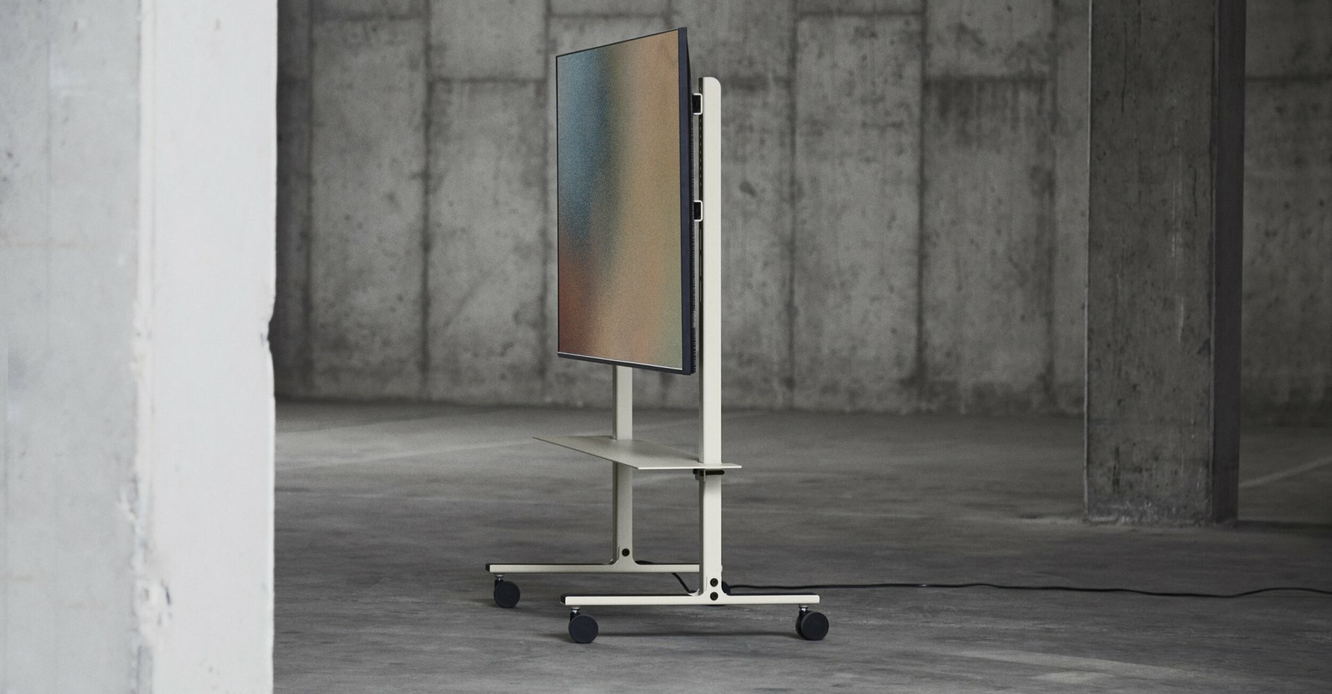 Hovedgade ulækkert tiltrækkende Test: Pedestal Straight Rollin' TV-møbel | Connery