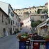 Stejle, smukke gader i  Castiglione della Pescaia. - Rejsereportage: Det kystvendte Toscana
