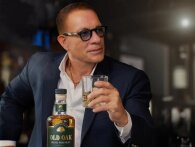 Jean-Claude Van Damme har lanceret sin egen irske whiskey Old Oak