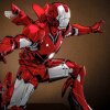 Hot Toys har lanceret en limiteret Iron Man-figur i metallisk rød og sølv-krom