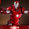 Hot Toys har lanceret en limiteret Iron Man-figur i metallisk rød og sølv-krom