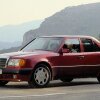 Mercedes-Benz 500E - Foto: Mercedes Benz Global - 10 lækre biler fra 1990'erne, som vi gerne så i garagen