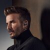 David Beckham med Bowers & Wilkins Pi8 - Foto: PR - Bowers & Wilkins hæver barren for premium lyd med nye Pi6 og Pi8 True Wireless-earbuds