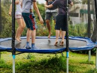 Bør du pakke trampolinen væk til vinter? Her er hvad du skal overveje