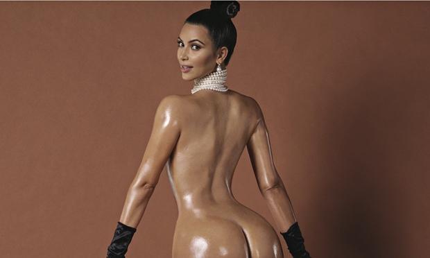 Blå bikini-bølge: Kylie Jenner, Kim Kardashian og Demi Lovato skruer op for sommervarmen