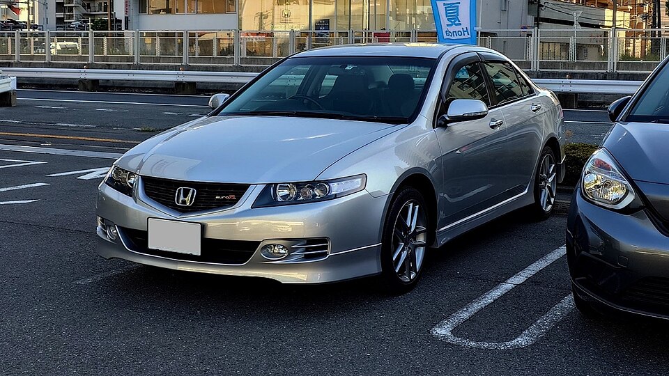 Honda ACCORD Euro R 2008 Alabaster silver metallic
