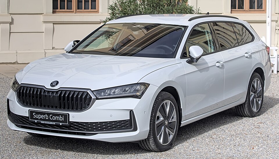Skoda Superb IV Combi Automesse Ludwigsburg 2024 IMG 1400