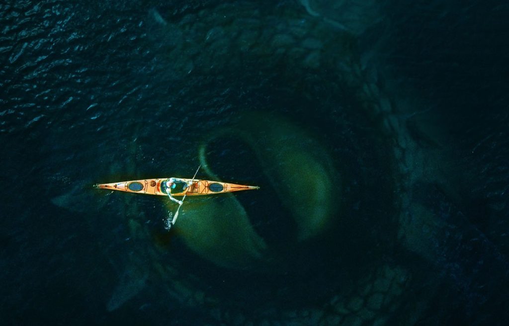 Se første trailer til Kraken: Norsk monsteraction i fjorddybet