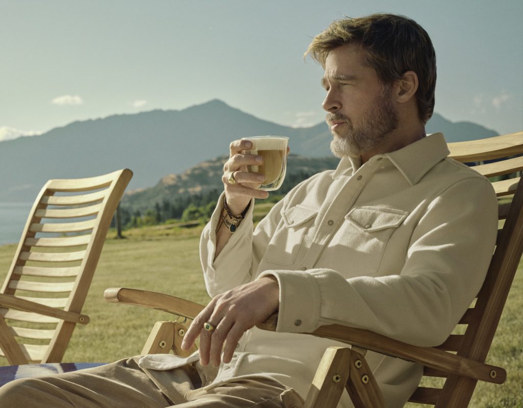 Brad Pitt øver sit italienske i De’Longhis nye Perfetto 3.0