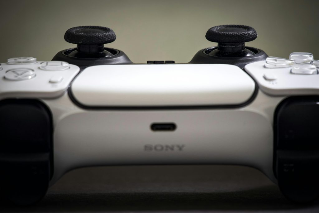 Vild Sony-rekord: PS5 har nu solgt flere end ALLE Xbox-konsoller tilsammen