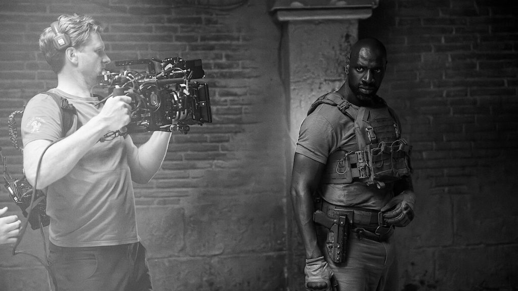 Extraction-universet udvider sig: Omar Sy går i krig i ‘Mercenary’