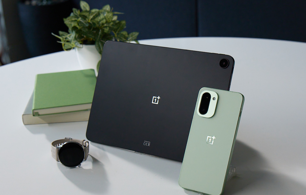 OnePlus går all-in: Ny topmodel, tablet og smartwatch kan nu forudbestilles