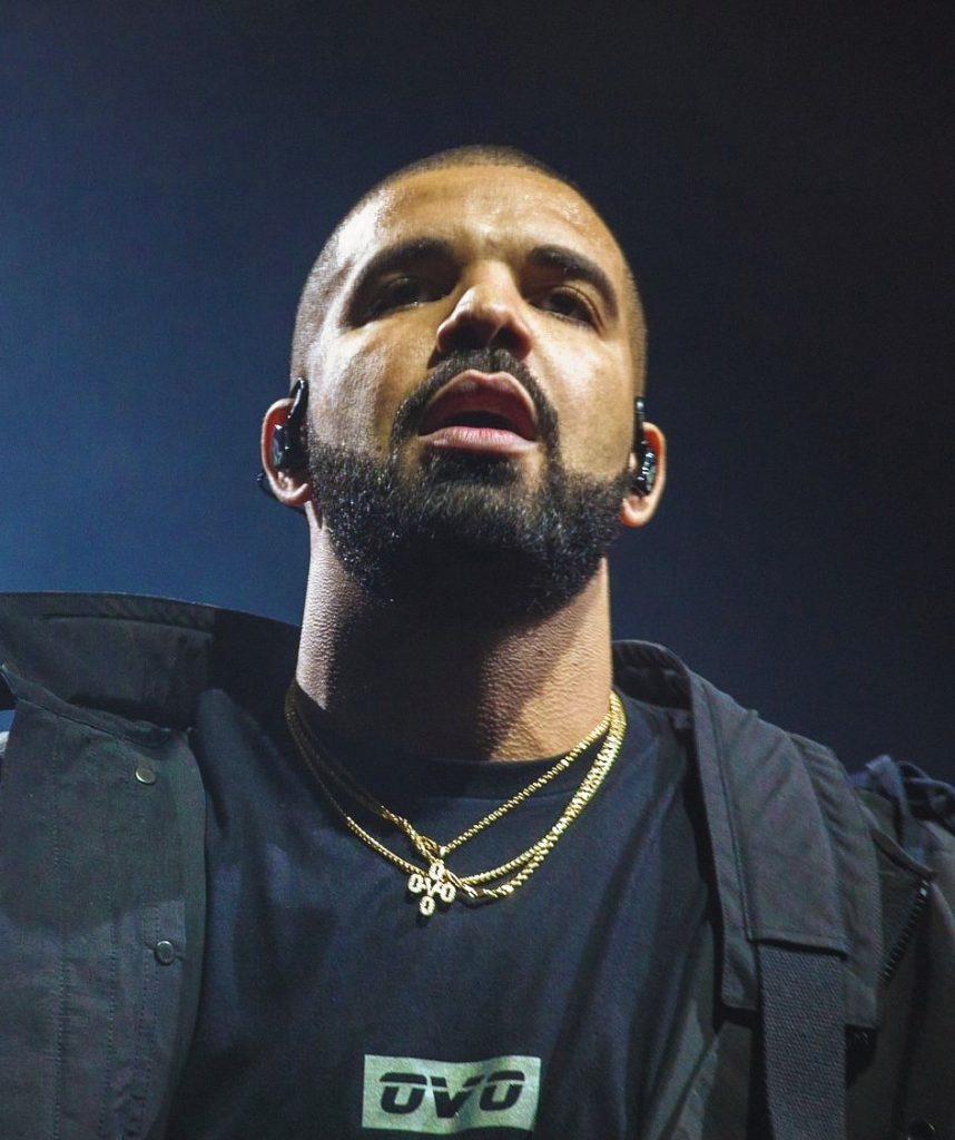 Drake, gambling og bot-hære: Det her er ikke plottet til Ozark – men en ny retssag