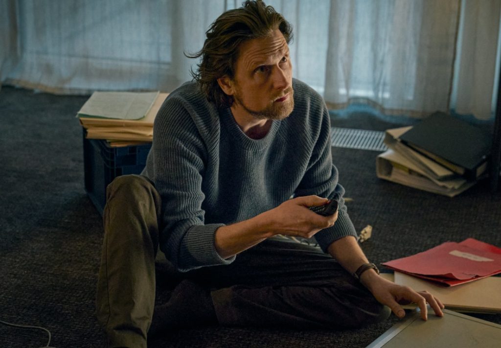 Netflix skruer op for uhyggen i ny trailer til Kastanjemanden: Tælle til en, tælle til to