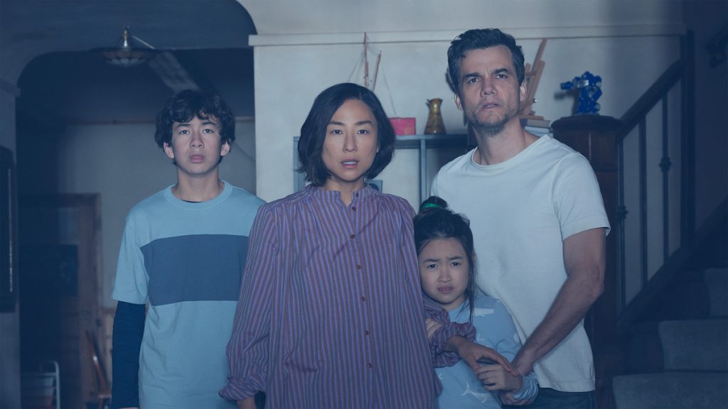 Netflix låser familie inde i huset i ny sci-fi gyser – se trailer til The Last House