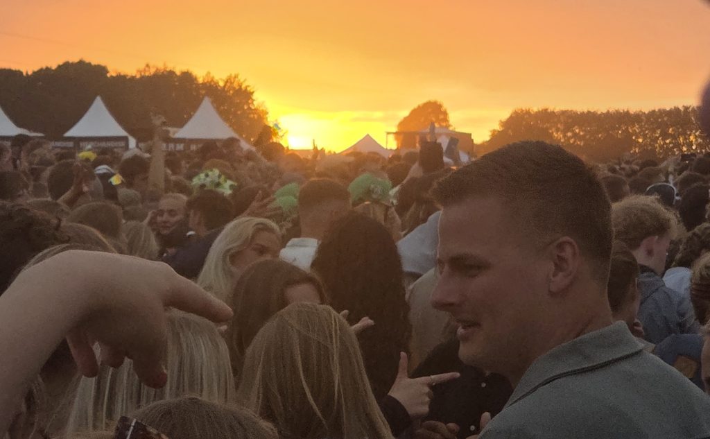 Grøn 2026 i Aarhus: En folkefest med kolde øl, fællessang og den helt rigtige temperatur