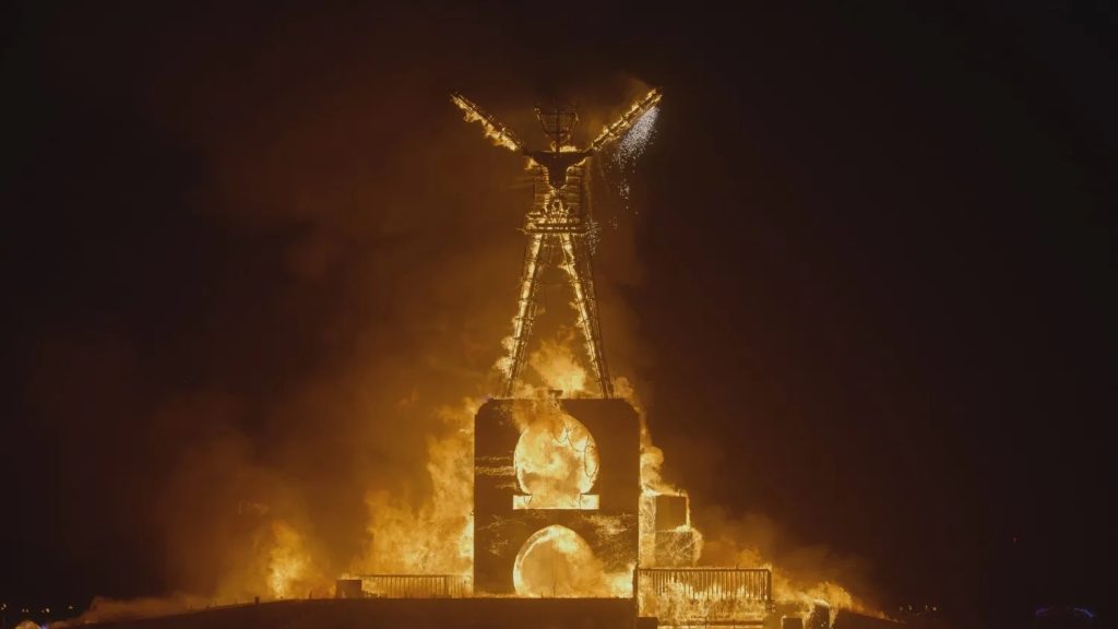 HBO dykker ned i Burning Mans kaos med ny dokumentarserie – se trailer