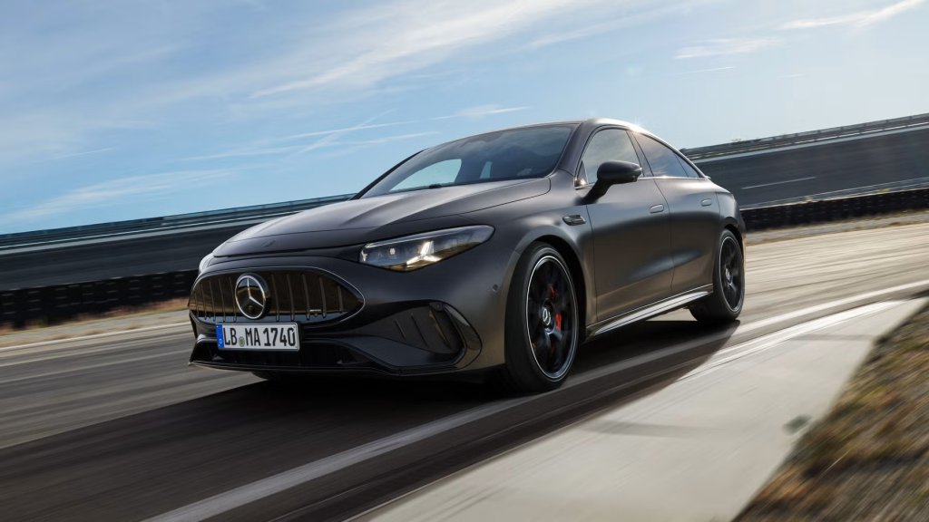 Mercedes-AMG CLA45 vender tilbage som elbil med 670 hestekræfter