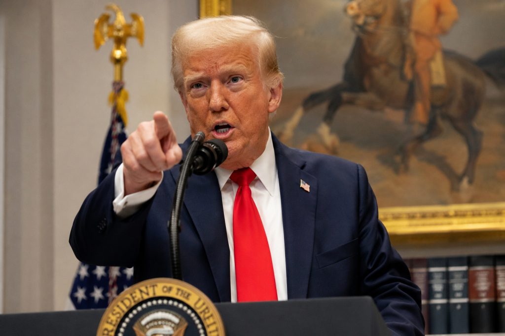 Efter nye amerikanske angreb: Iran erklærer sig i krig