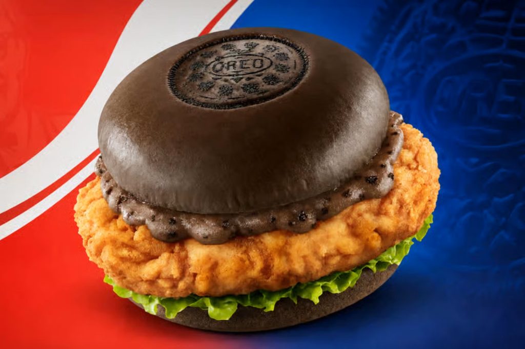 KFC smider Oreo ind i burgeren – og resultatet ligner noget fra en feberdrøm