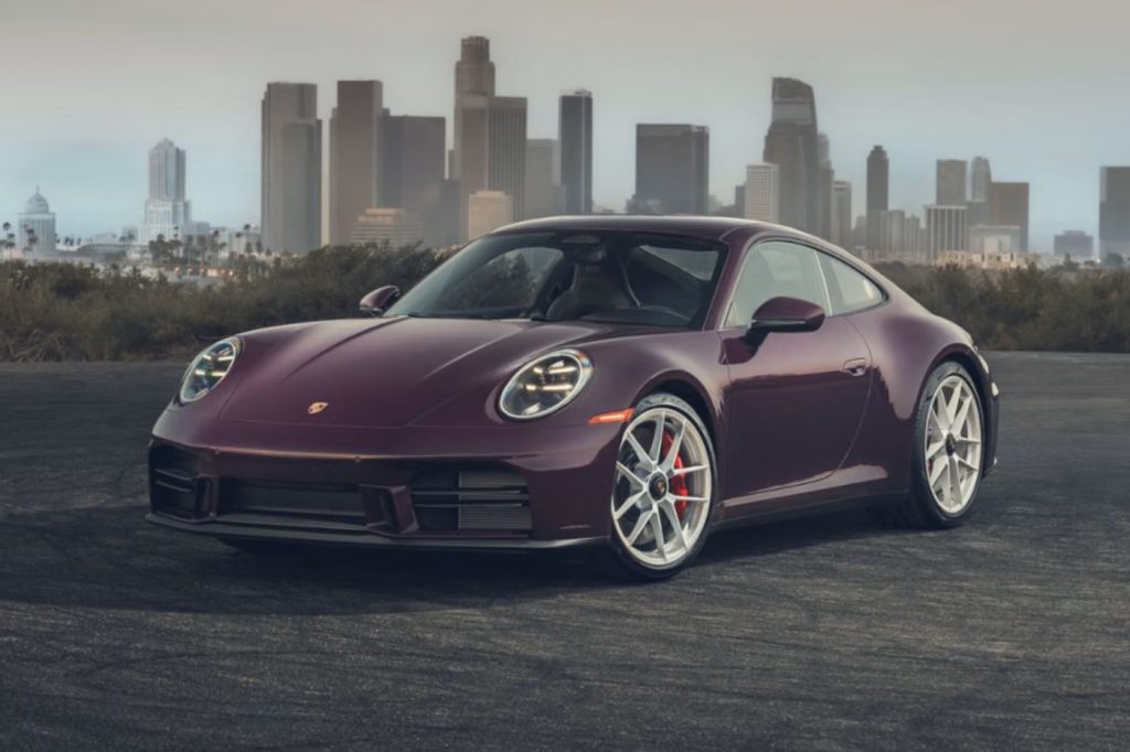Porsche giver entusiasterne tre pedaler tilbage i 911 Carrera S