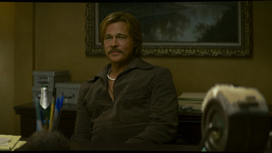 Brad Pitt er tilbage som Cliff Booth – første trailer til David Finchers Tarantino-fortsættelse er landet