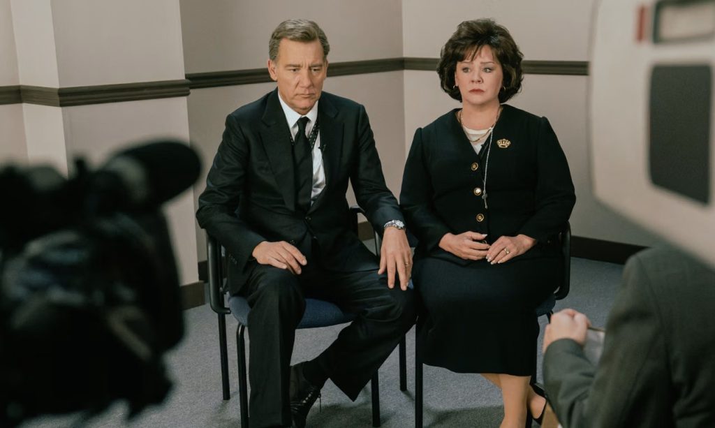 Melissa McCarthy og Clive Owen spiller hovedrollerne i Netflix-serie om JonBenét Ramsey