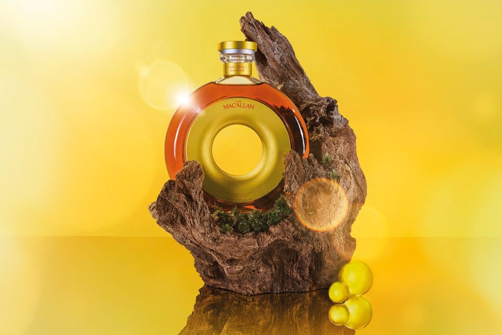 The Macallan sender 20 år gammel whisky på gaden i ret spektakulær indpakning